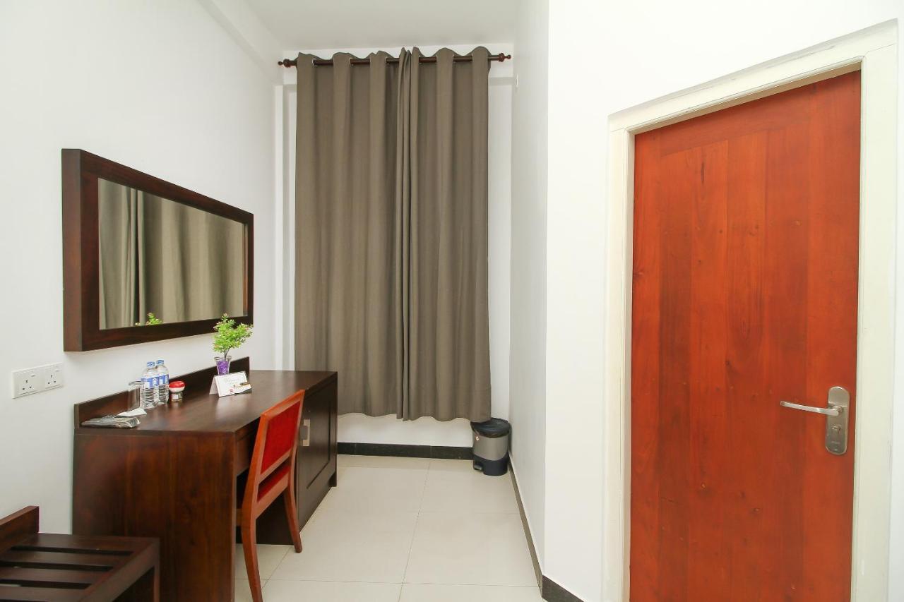 Hotel 198 Negombo Ngoại thất bức ảnh